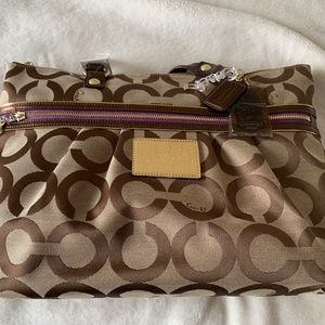 COPY - NWT COACH POPPY TOTE